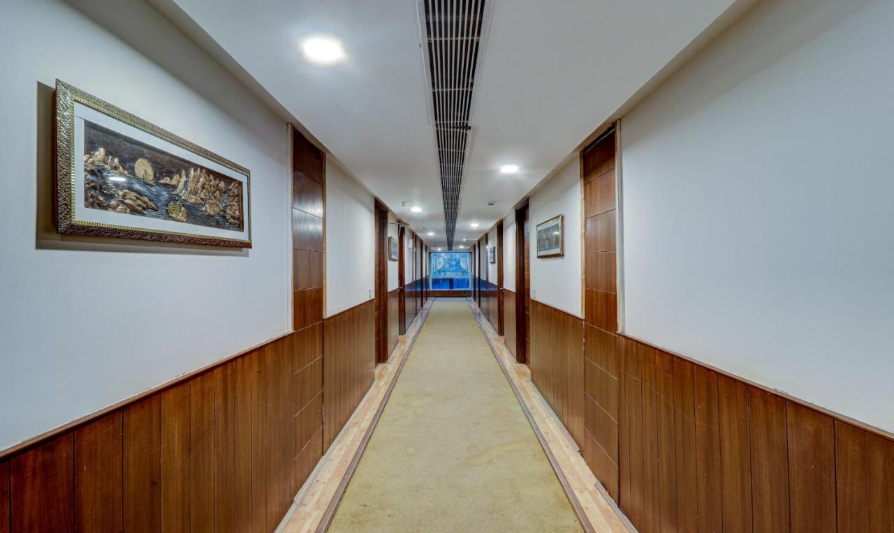 Treebo Premium Pearl Avenue, Ring Road Hotel Dehradun Bagian luar foto