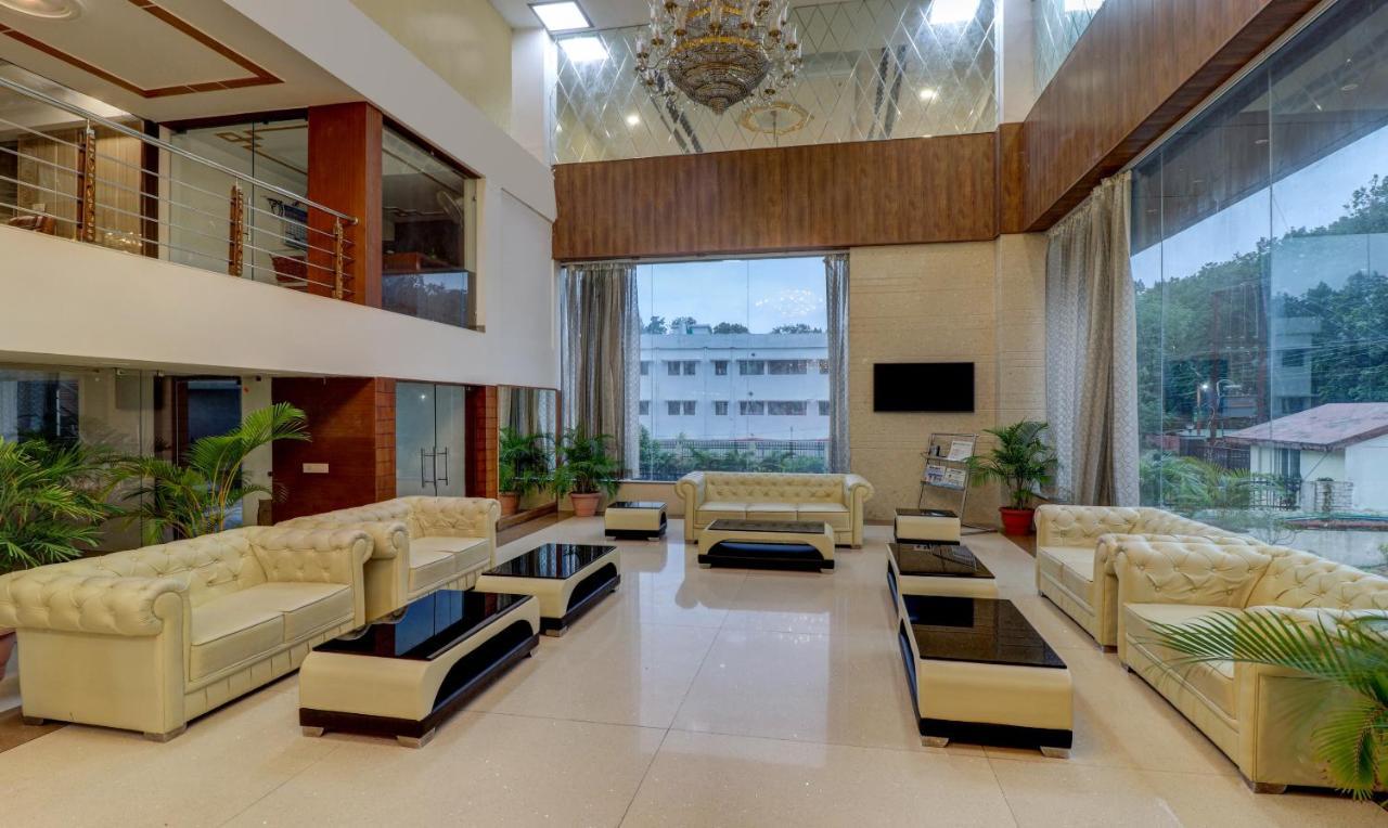 Treebo Premium Pearl Avenue, Ring Road Hotel Dehradun Bagian luar foto