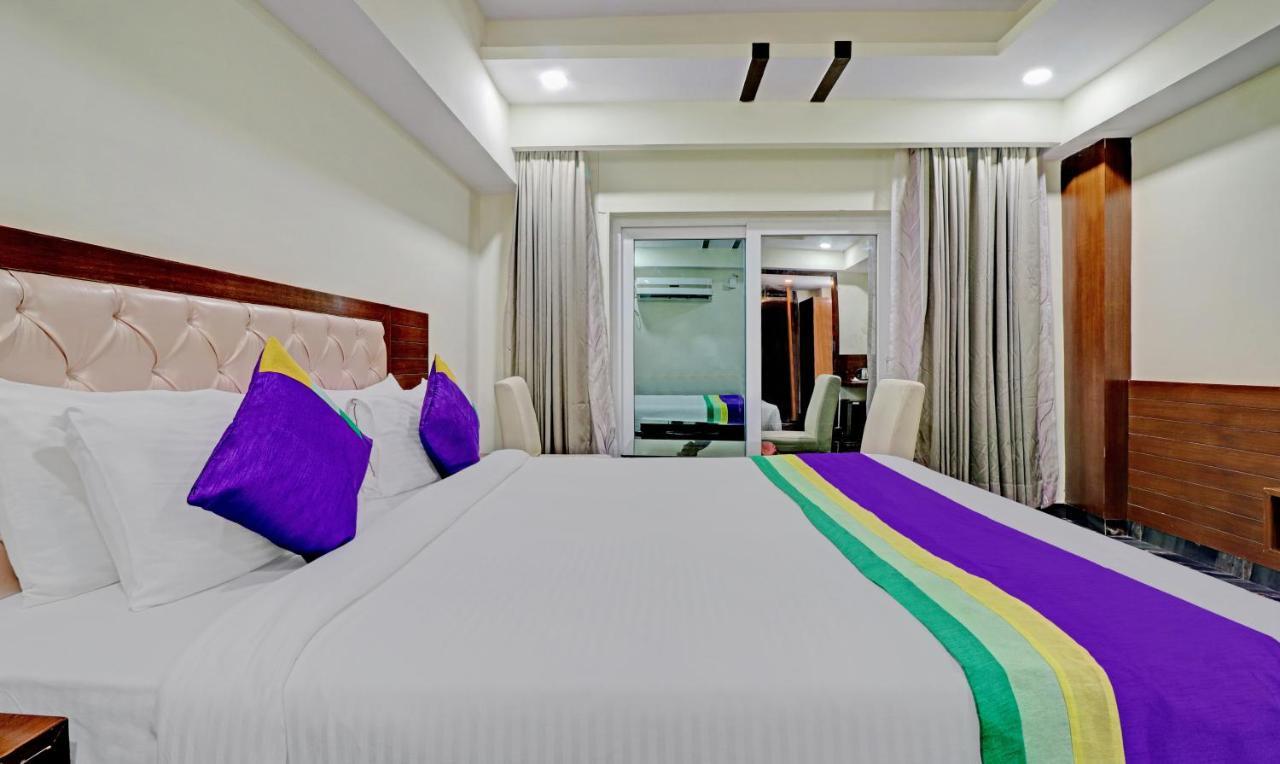 Treebo Premium Pearl Avenue, Ring Road Hotel Dehradun Bagian luar foto