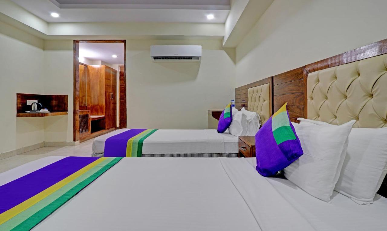 Treebo Premium Pearl Avenue, Ring Road Hotel Dehradun Bagian luar foto