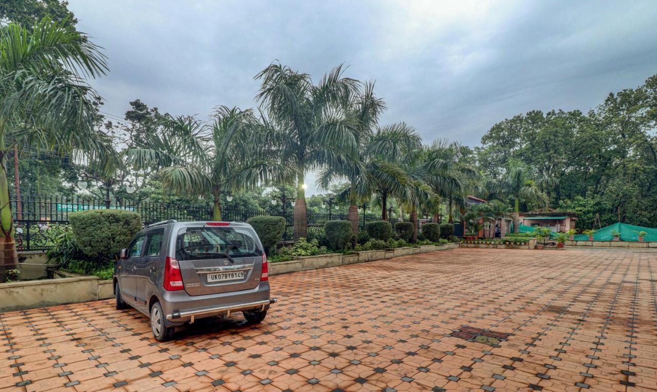 Treebo Premium Pearl Avenue, Ring Road Hotel Dehradun Bagian luar foto