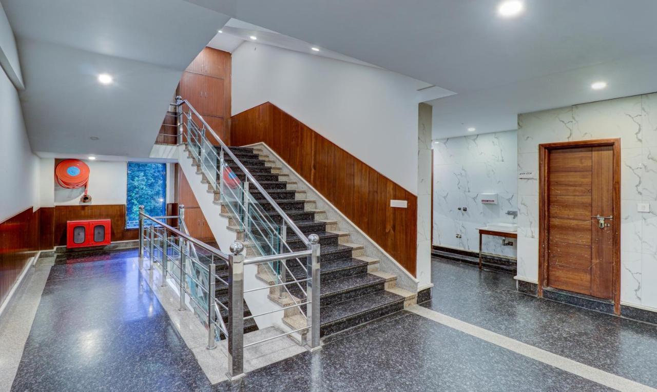 Treebo Premium Pearl Avenue, Ring Road Hotel Dehradun Bagian luar foto
