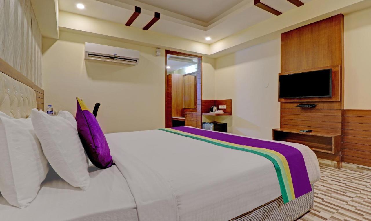 Treebo Premium Pearl Avenue, Ring Road Hotel Dehradun Bagian luar foto